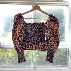Like new Zara 2021 leopard print crop top XS